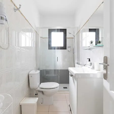 Διαμέρισμα Mahostly Comillas Pf